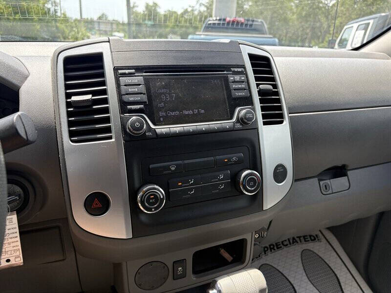 2017 Nissan Frontier SV