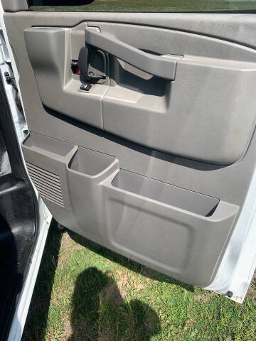 2017 Chevrolet Express LS 3500