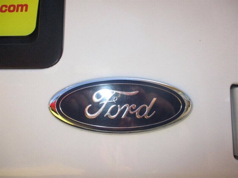 2001 Ford E-Series E-150