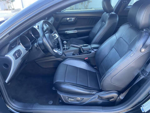 2016 Ford Mustang EcoBoost Premium