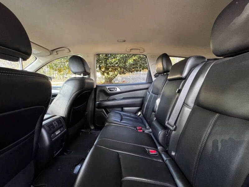 2017 Nissan Pathfinder