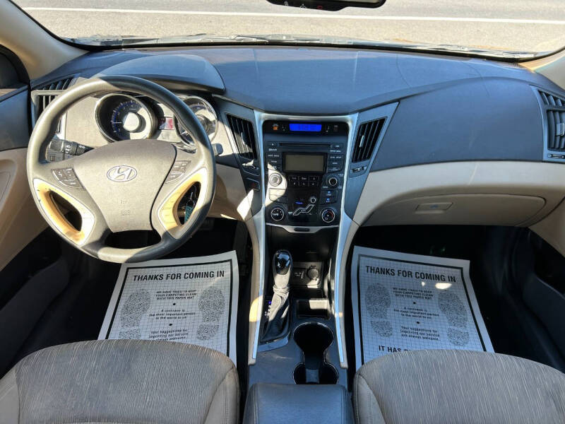 2012 Hyundai Sonata GLS photo 7