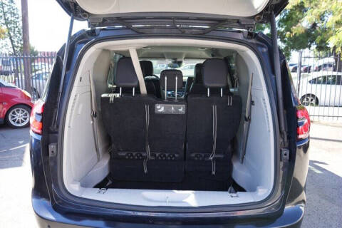 2021 Chrysler Pacifica Touring L