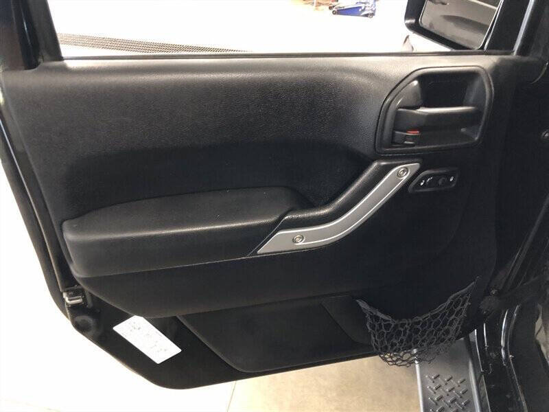 2011 Jeep Wrangler Unlimited Sahara