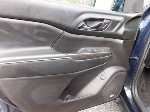 2017 GMC Acadia SLT-1