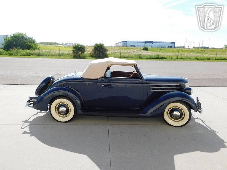 1936 Ford Cabriolet