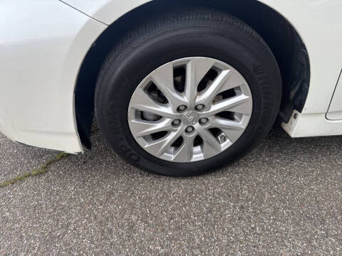 2012 Toyota Prius Plug-in Hybrid