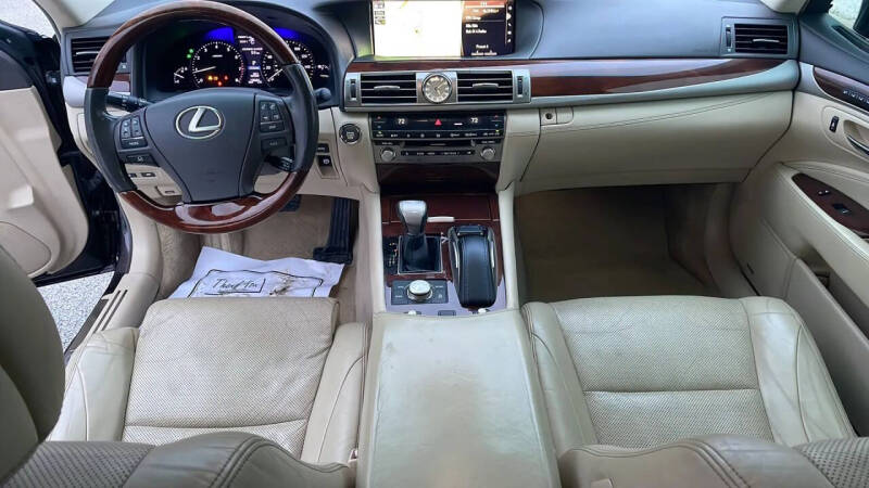 2016 Lexus LS 460