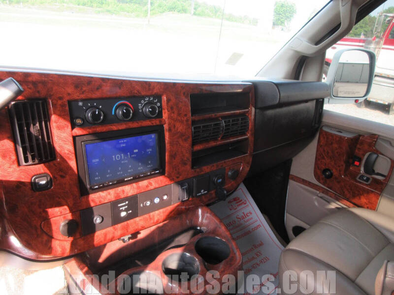 2017 GMC Savana 2500