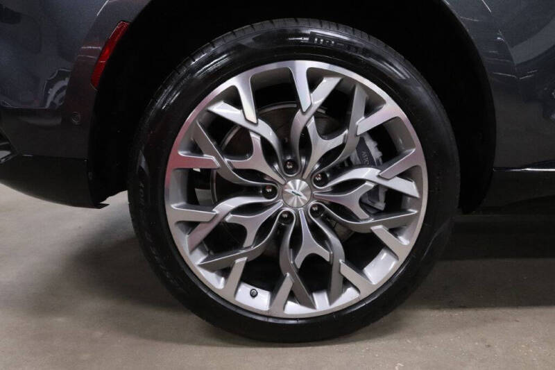 2021 Aston Martin DBX