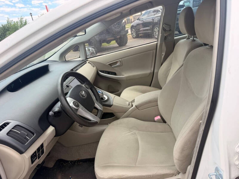 2010 Toyota Prius III