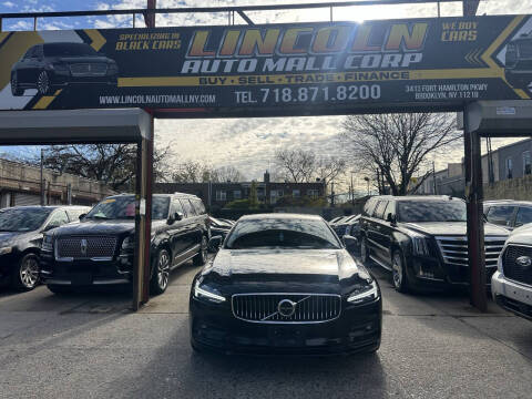 2022 Volvo S90 B6 Momentum