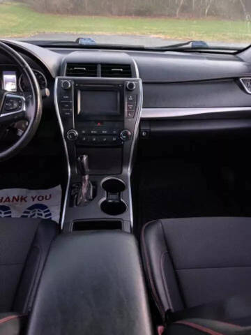 2017 Toyota Camry SE