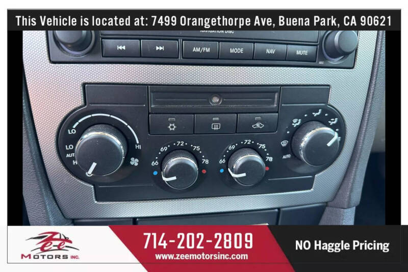 2005 Chrysler 300 SRT-8