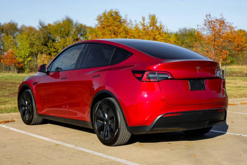2025 Tesla Model Y Long Range