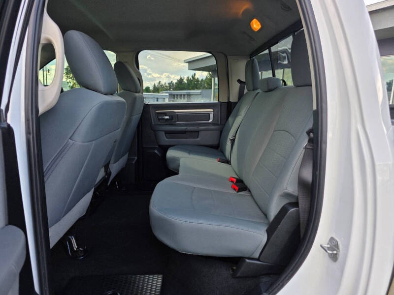2018 RAM 1500 SLT