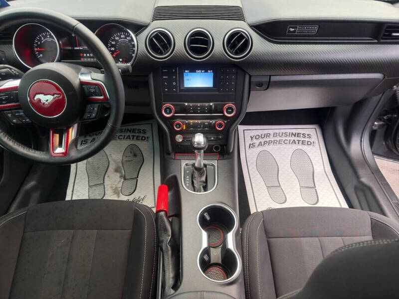 2020 Ford Mustang EcoBoost