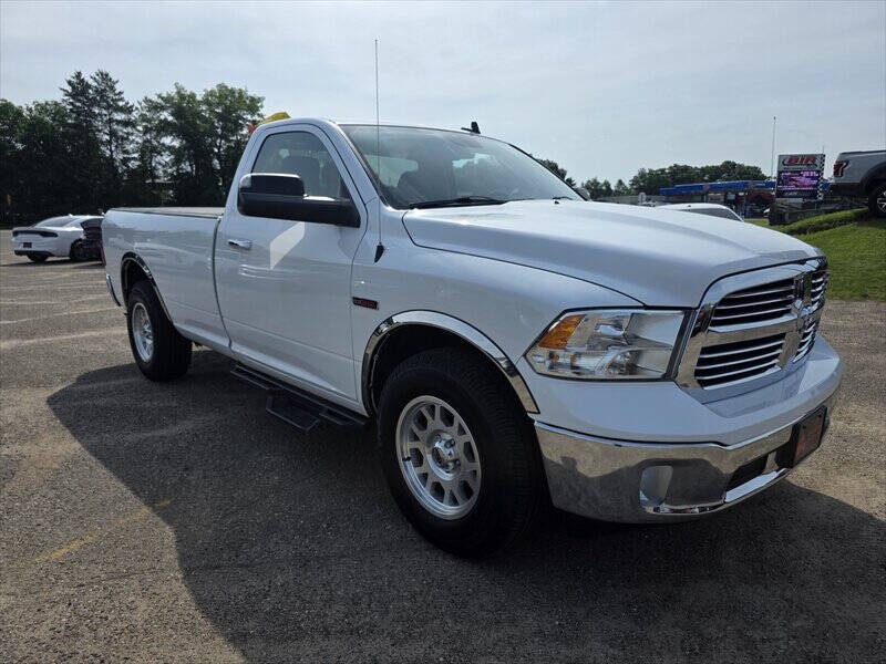 2016 RAM 1500 SLT