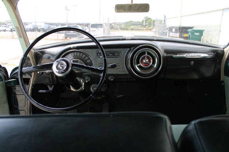 1953 Pontiac Chieftain