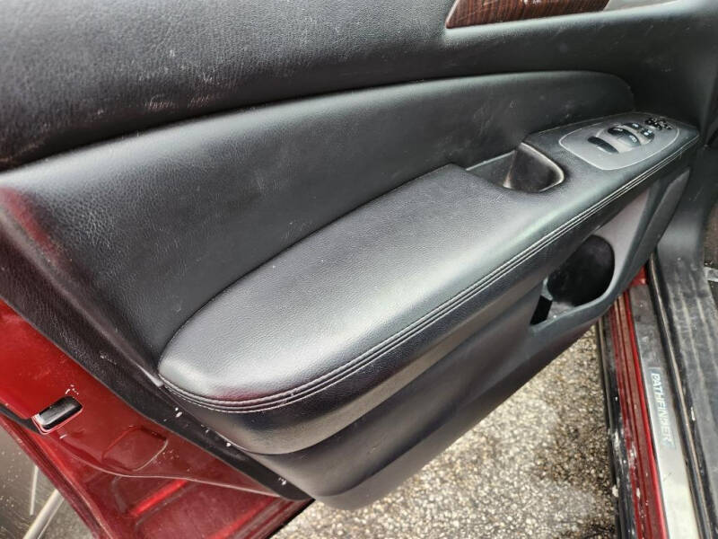 2013 Nissan Pathfinder Platinum