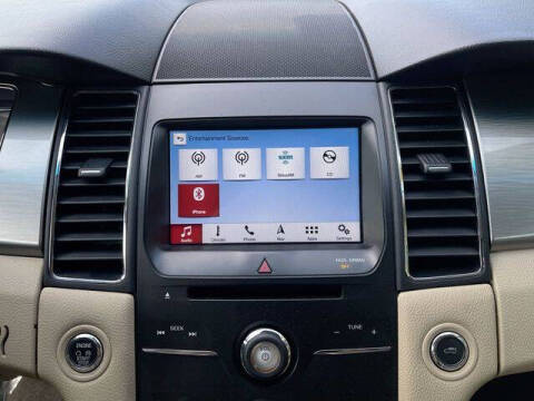 2018 Ford Taurus SEL