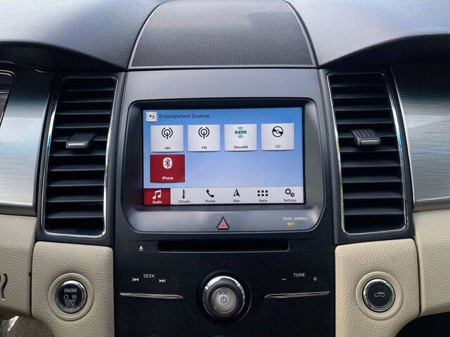 2018 Ford Taurus SEL