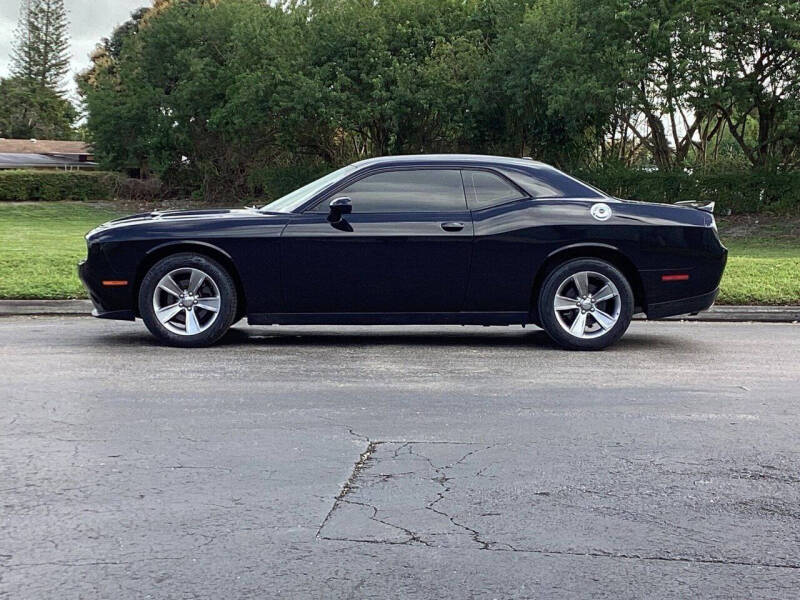 2019 Dodge Challenger SXT