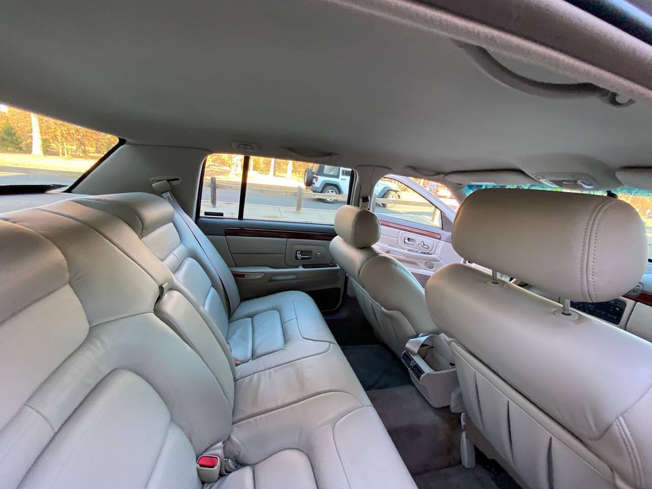 1998 Cadillac DeVille for sale at Vintage Motors USA in Roselle, NJ