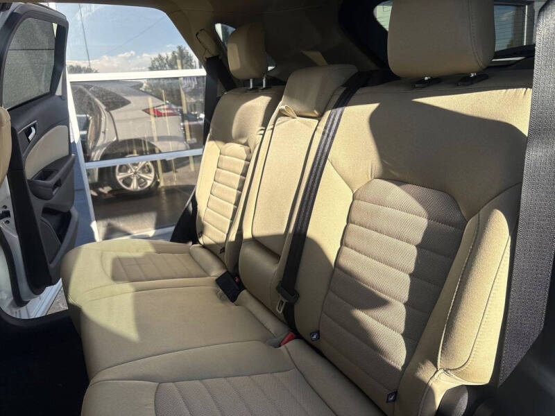 2023 Ford Edge SE