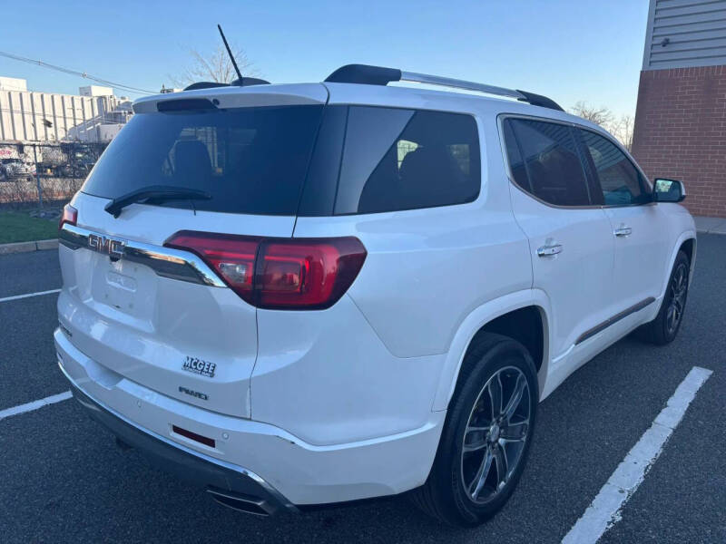 2018 GMC Acadia Denali