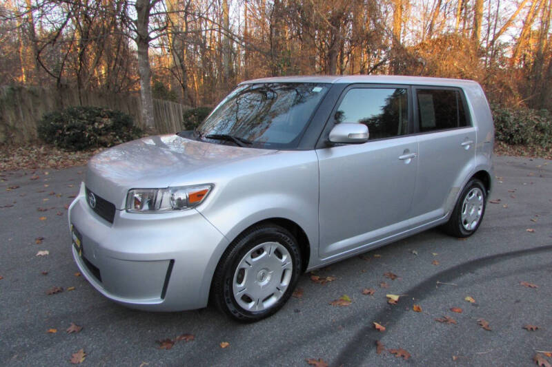 2010 Scion xB Base photo 2