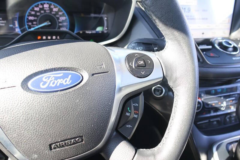 2017 Ford C-MAX Energi Titanium