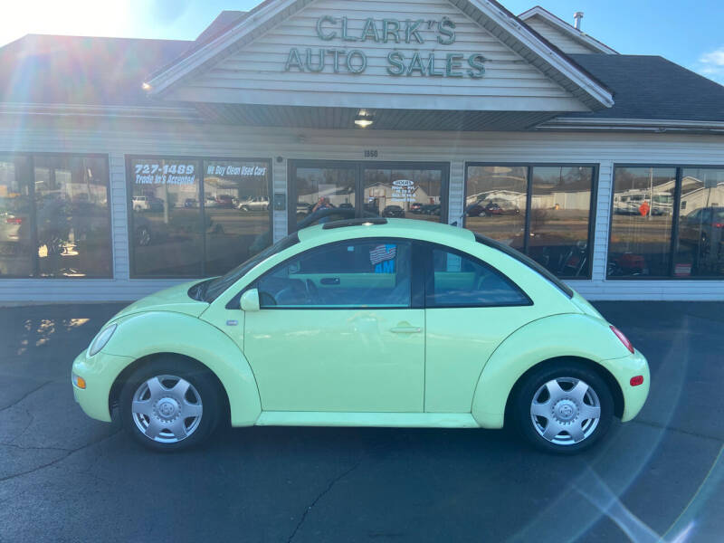 2001 Volkswagen New Beetle for sale at Clarks Auto Sales in Middletown OH