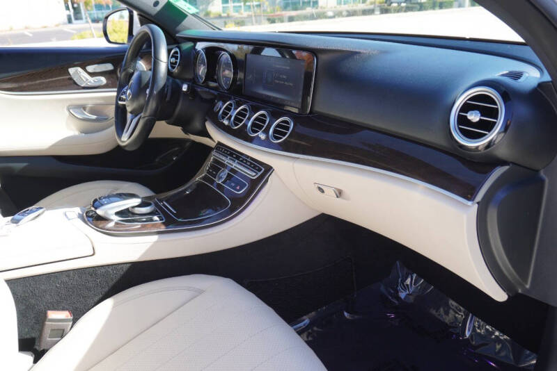 2019 Mercedes-Benz E-Class E 300