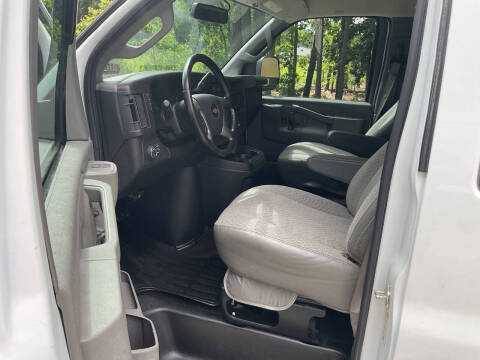 2017 Chevrolet Express LT 3500