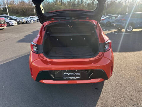 2025 Toyota Corolla Hatchback SE