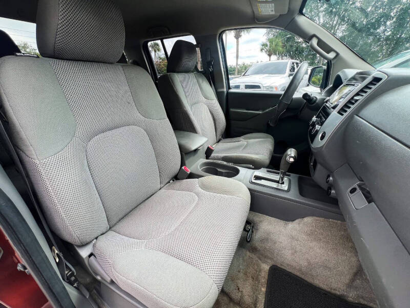 2017 Nissan Frontier SV