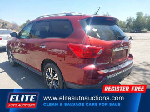 2017 Nissan Pathfinder SV
