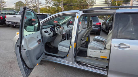 2013 Toyota Sienna Limited 7-Passenger