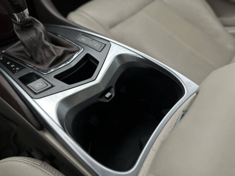 2011 Cadillac SRX Luxury Collection