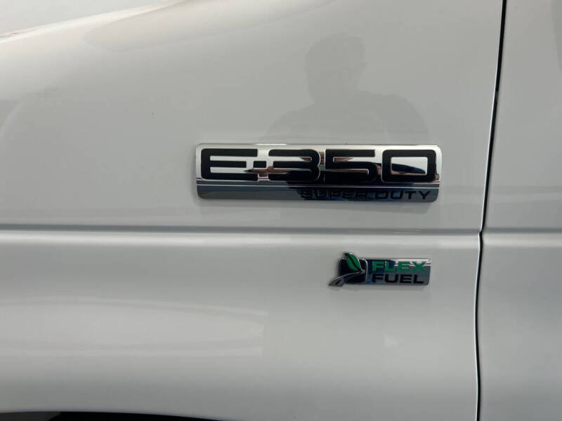 2017 Ford E-Series