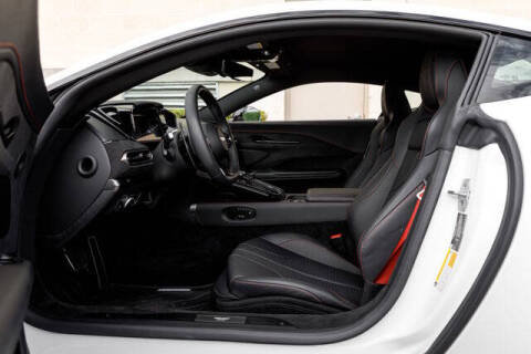 2025 Aston Martin Vantage