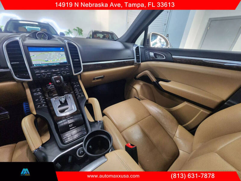 2016 Porsche Cayenne S E-Hybrid