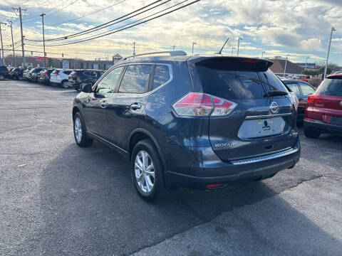 2016 Nissan Rogue SV