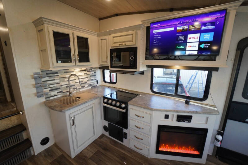 2021 Keystone RV Cougar 24 RDS