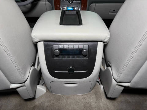 2012 Chevrolet Suburban LT