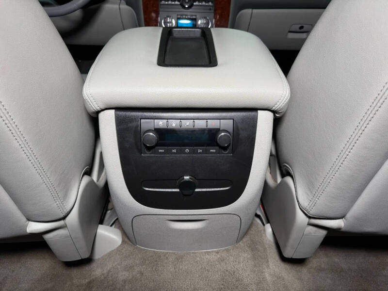 2012 Chevrolet Suburban LT