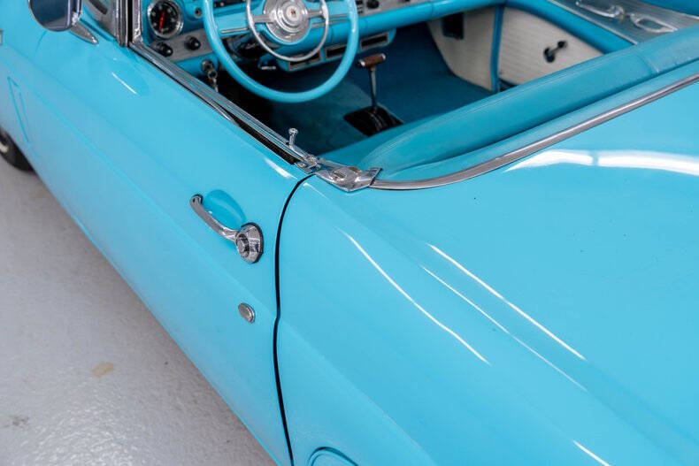 1956 Ford Thunderbird