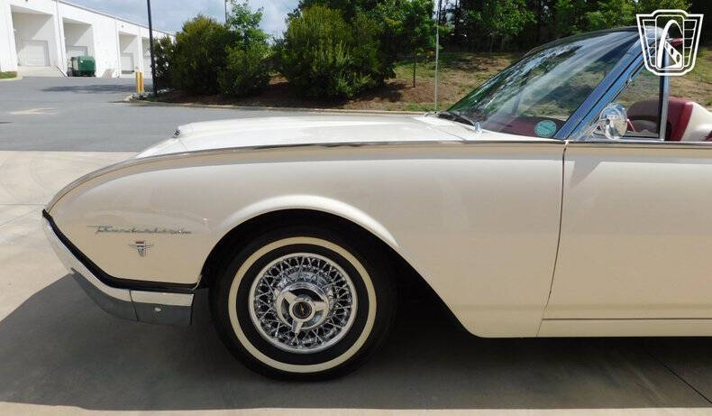 1962 Ford Thunderbird