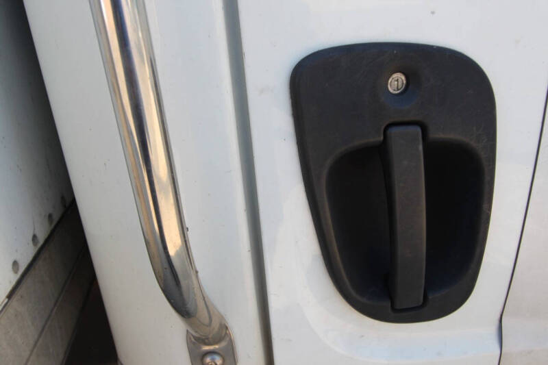 2015 Freightliner M2 106